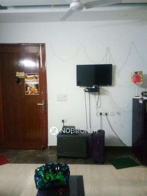 2 BHK Flat In Freedom Fighters Enclave For Sale  In Sainik Farm