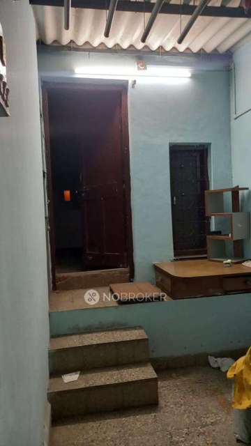 Shared Room for Female In 2 BHK  In New Sanghavi
