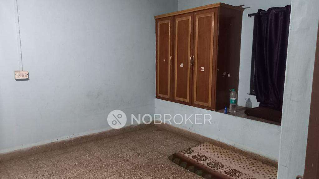 Shared Room for Female In 2 BHK  In New Sanghavi