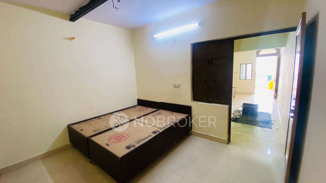 1 BHK House for Rent  In Mahavir Enclave