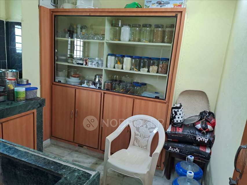 2 BHK Flat In Gandhi Towers For Sale  In Kukatpally