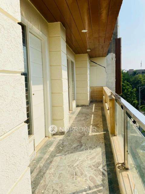 3 BHK Flat For Sale  In Sector 34