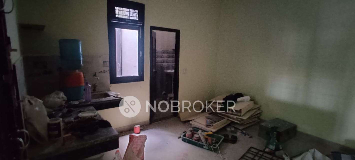 4+ BHK Flat For Sale  In Sector 74a