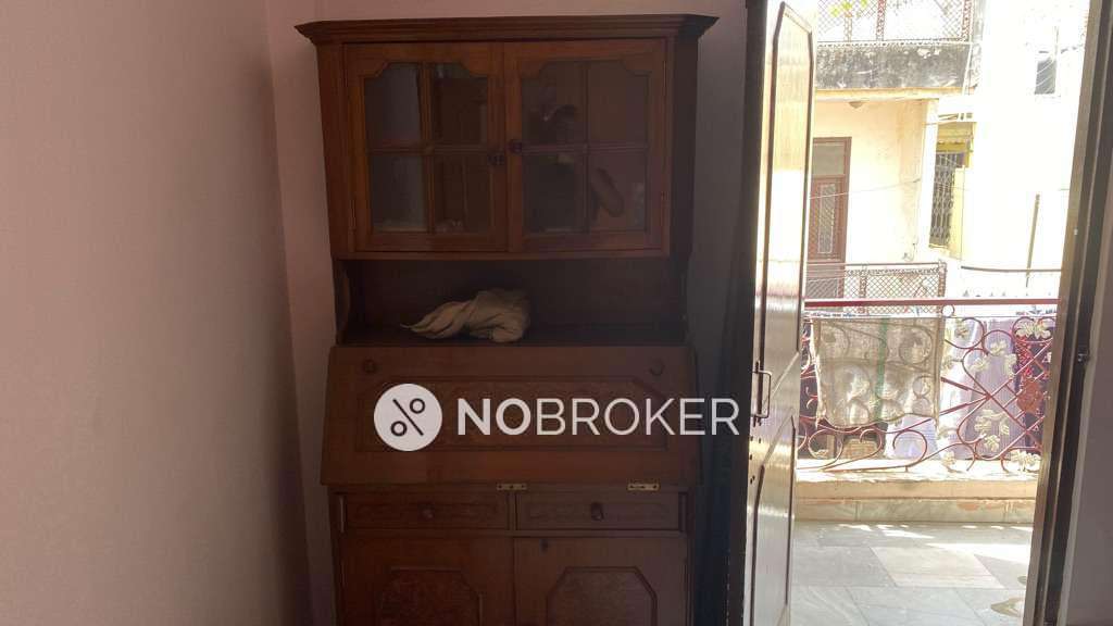 2 BHK Flat For Sale  In Laxmi Nagar