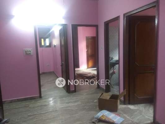 Single Room for Male In 2 BHK  In Panchsheel Wellington In Crossings Republik