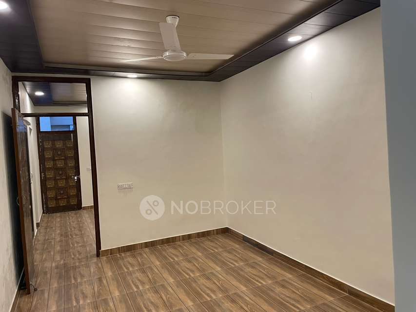 2 BHK Flat In B. K Dutt Colony Near Lodhi Road for Rent  In B K Dutt Colony