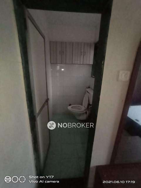 2 BHK Flat In Manisha Purti Chs For Sale  In Goregaon West