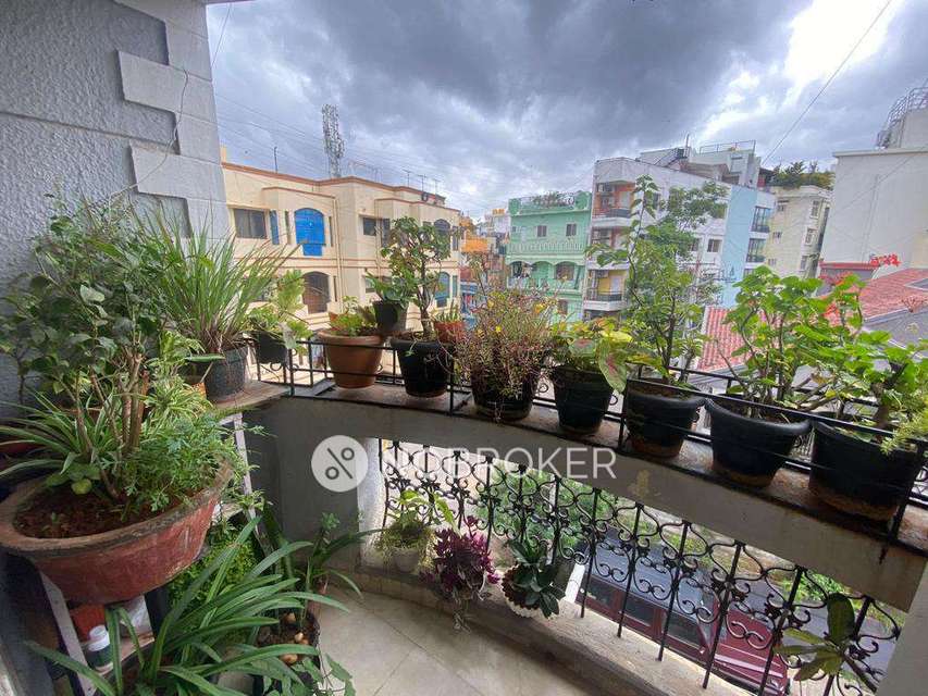 3 BHK Flat In Rose Dale Apartment For Sale  In Halasuru