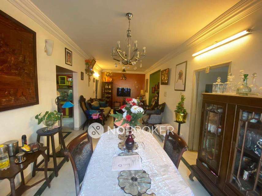 3 BHK Flat In Rose Dale Apartment For Sale  In Halasuru