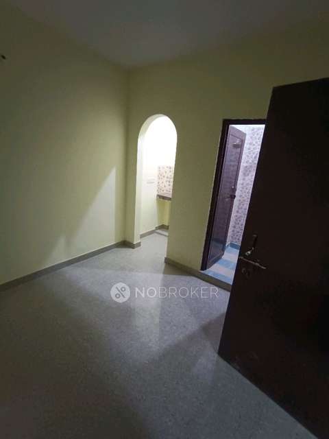 1 RK Flat for Rent  In Laxmi Nagar
