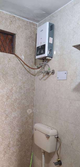 PG for Boys in Sector 40