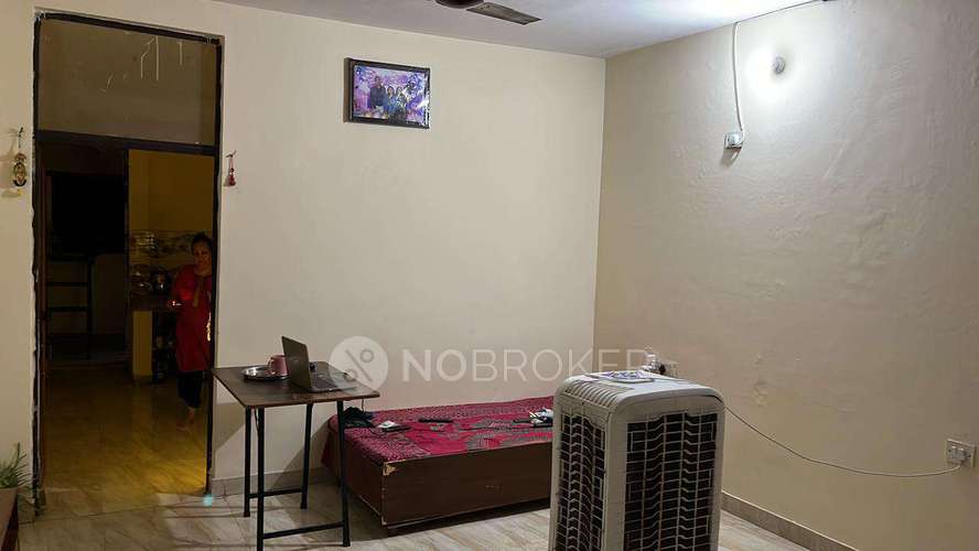 standalone building U Block, DLF Phase 3, Sector 24 Rent WITHOUT