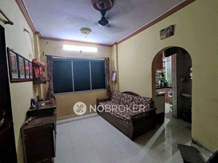 1 BHK Flat In Shree Mahesh Chs For Sale  In Funfiesta Road