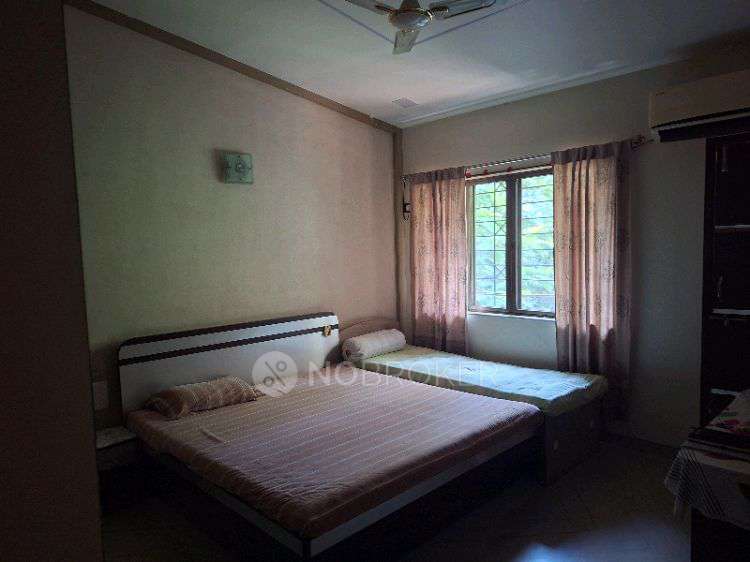 4+ BHK Flat In 310, Sphurti Society, Wakdewadi, Shivajinagar Pune for Rent In Vodafone Store