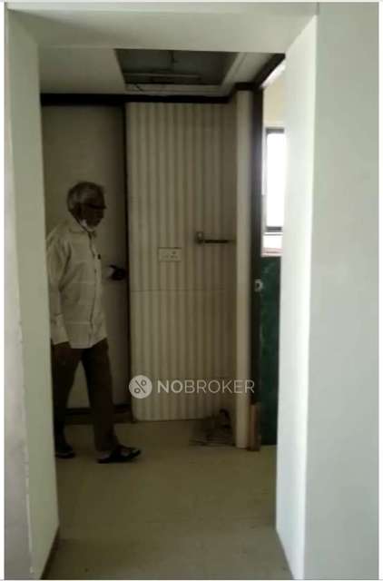 1 BHK Flat In Ali&#39;s Tower For Sale  In Girgaon