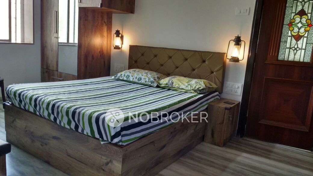 4 BHK Flat In La Rose Chs For Sale  In Mahim