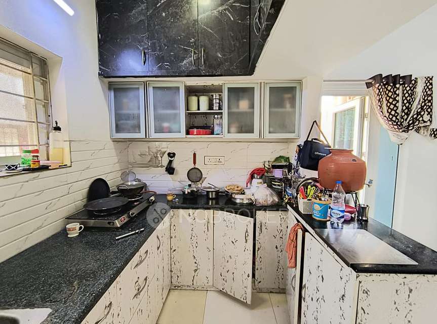 2 BHK Flat In Sri Srinivasa Nivas Kothapet For Sale  In Kothapet