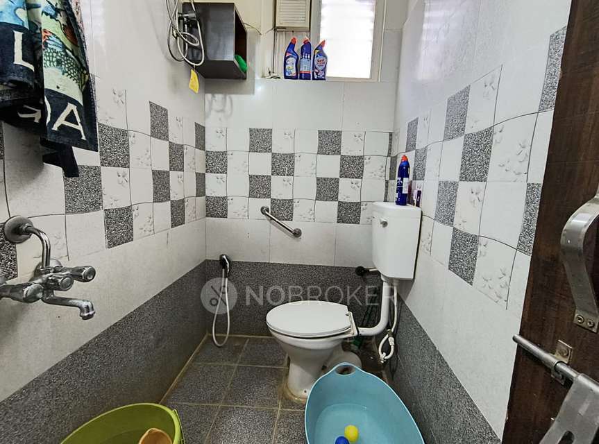 2 BHK Flat In Sri Srinivasa Nivas Kothapet For Sale  In Kothapet