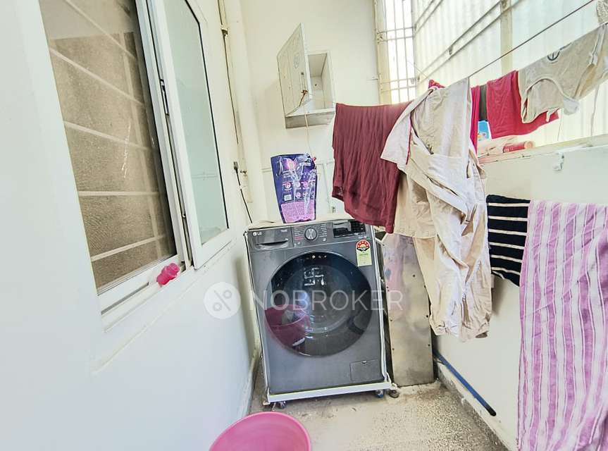 2 BHK Flat In Sri Srinivasa Nivas Kothapet For Sale  In Kothapet