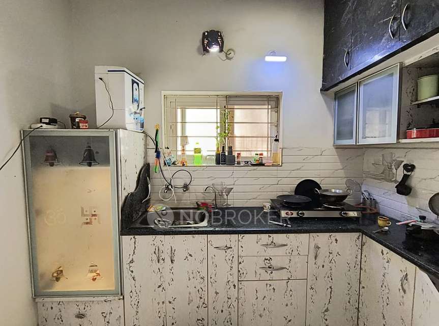 2 BHK Flat In Sri Srinivasa Nivas Kothapet For Sale  In Kothapet