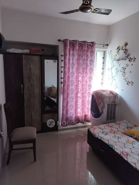 2 BHK Flat In Mantra Essence for Rent  In Undri 