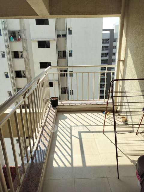 2 BHK Flat In Mantra Essence for Rent  In Undri 