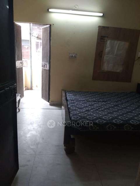 1 BHK Flat In Dda Flats for Rent  In East Of Kailash