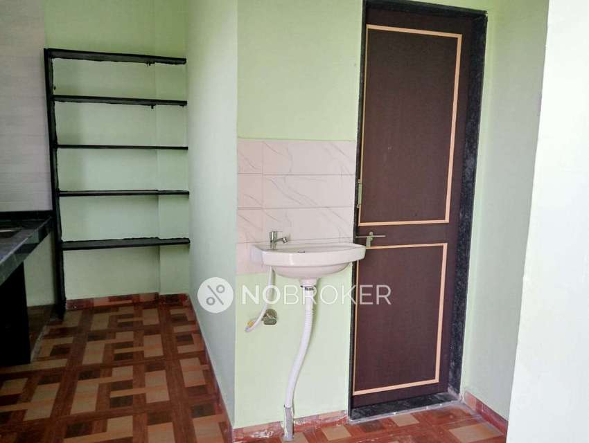 1 BHK Flat In Standalone Building  for Rent  In Loni-kalbhor