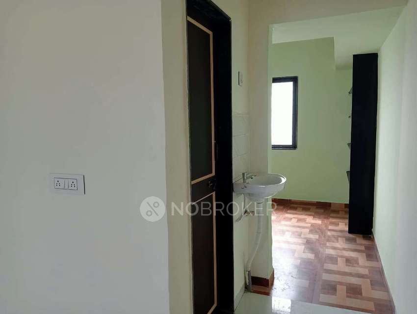 1 BHK Flat In Standalone Building  for Rent  In Loni-kalbhor
