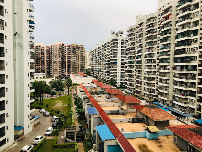Crossings Republik , Ghaziabad