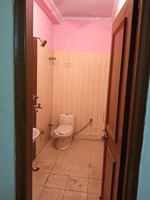 3 BHK Flat For Sale  In Dwarka