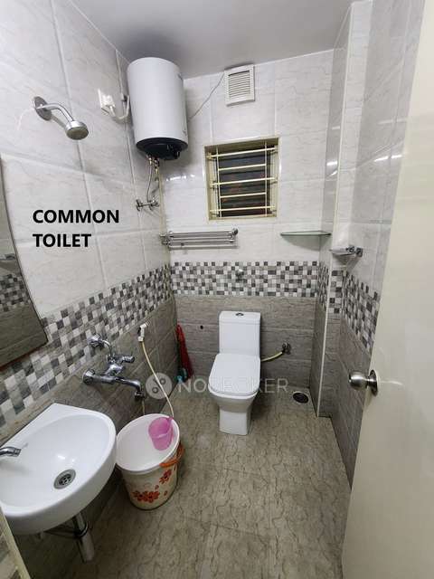 2 BHK Flat In Oakwood Residency For Sale  In Panathur