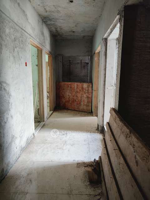 1 RK Flat For Sale  In Borivali East