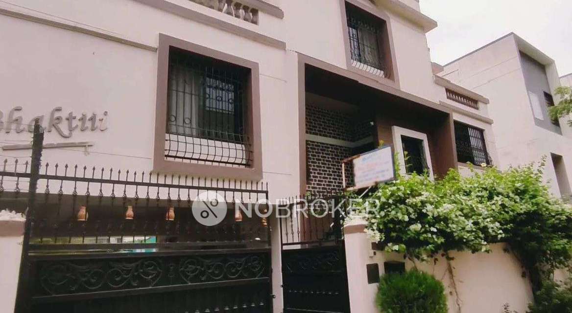 4+ BHK House For Sale  In  Kondhwa