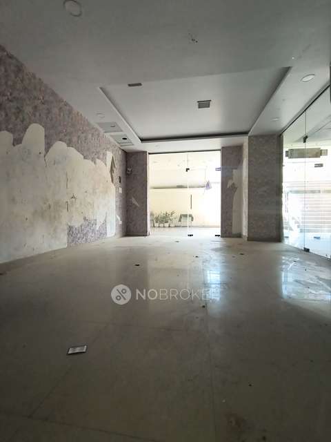 Shop in Crossings Republik, Ghaziabad for Rent 