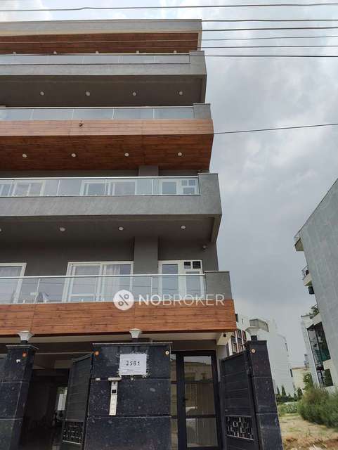 3 BHK Flat For Sale  In Sector 57