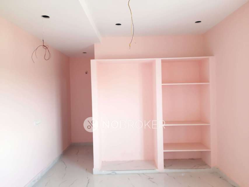 2 BHK Flat In Sai Sathya Apartments Kothapet For Sale  In Satya Nagar Colony