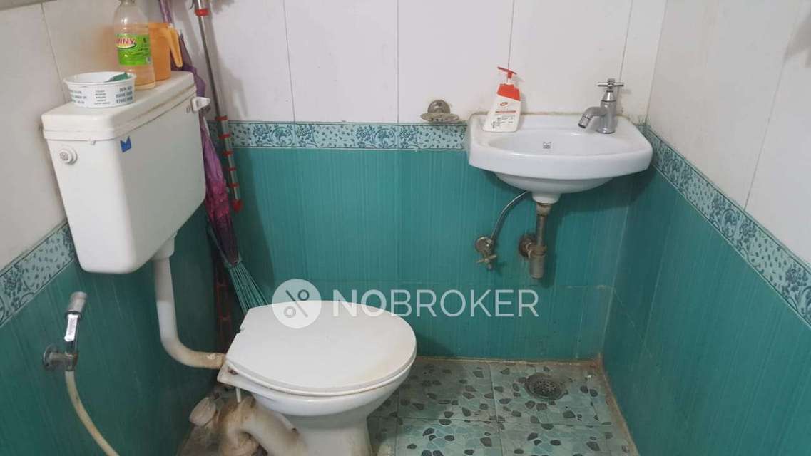 1 BHK Flat In Green Tower For Sale  In Andheri West