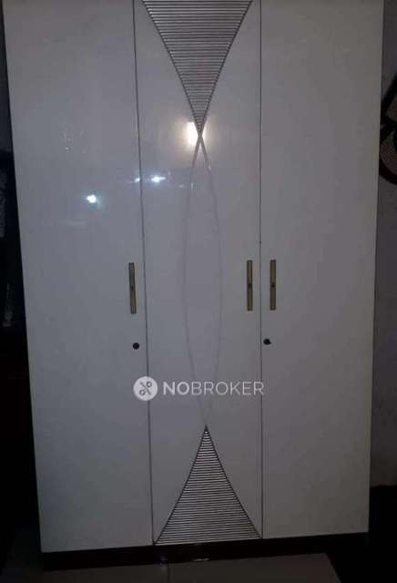 1 BHK Flat In Green Tower For Sale  In Andheri West