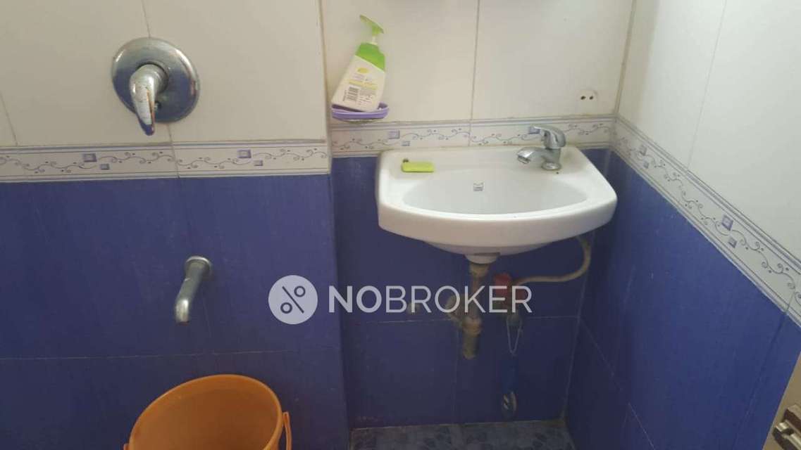 1 BHK Flat In Green Tower For Sale  In Andheri West