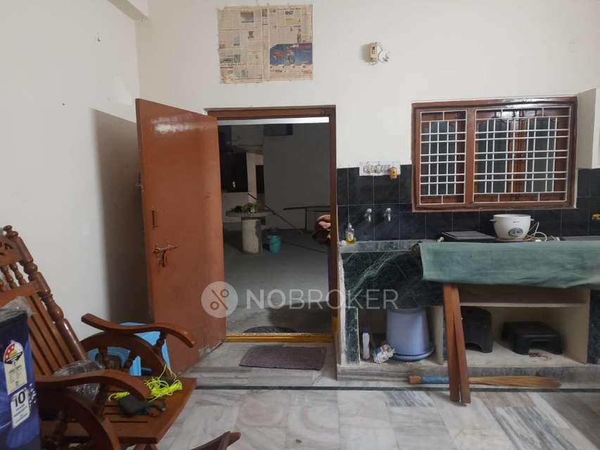 1 RK Flat In Ammaji Nilayam for Rent  In Pragathi Enclave, Miyapur