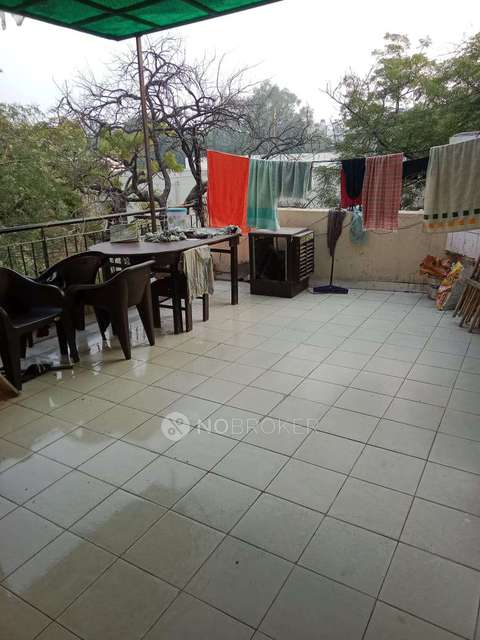 PG for Boys in Lajpat Nagar 4