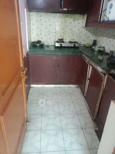 PG for Boys in Lajpat Nagar 4