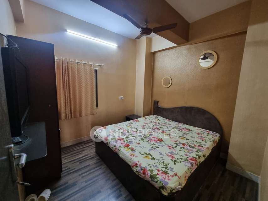 3 BHK Flat In Hiranandani Crown, Mumbai For Sale  In Crown Building