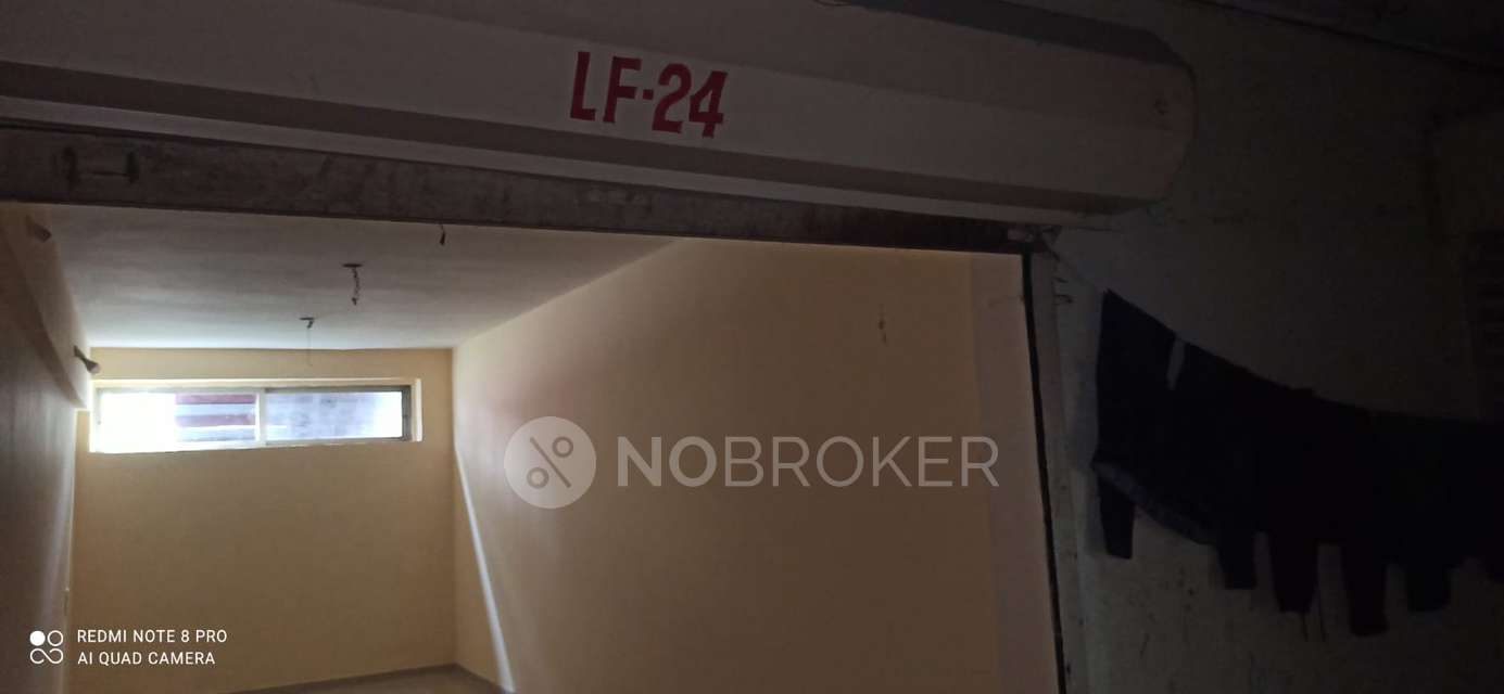 Shop in  Kandivali East, Mumbai for Rent 