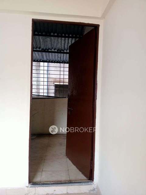 1 BHK Flat In Amod Apartment For Sale  In Shukrawar Peth