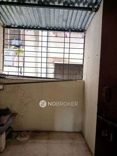 1 BHK Flat In Amod Apartment For Sale  In Shukrawar Peth