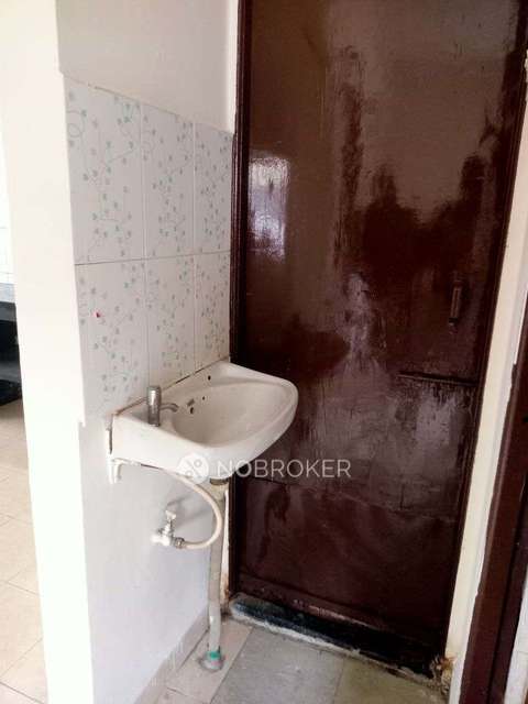 1 BHK Flat In Amod Apartment For Sale  In Shukrawar Peth