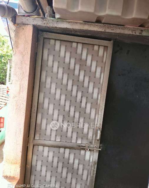 1 RK House For Sale  In Vile Parle West