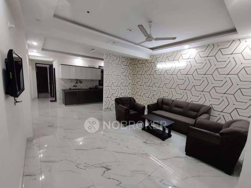 Shared Room for Male In 3 BHK  In Vanshika Apartment In Sector 69